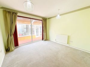 Dining Room- click for photo gallery